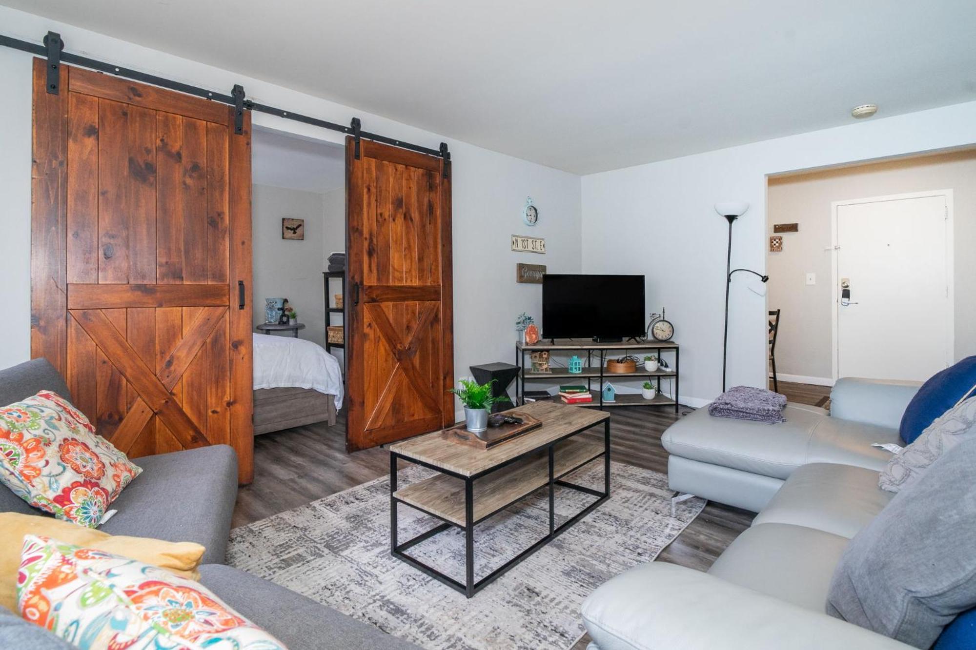 Welcoming Barn, 2 Bedroom & 1 Bath & Parking Atlanta Luaran gambar